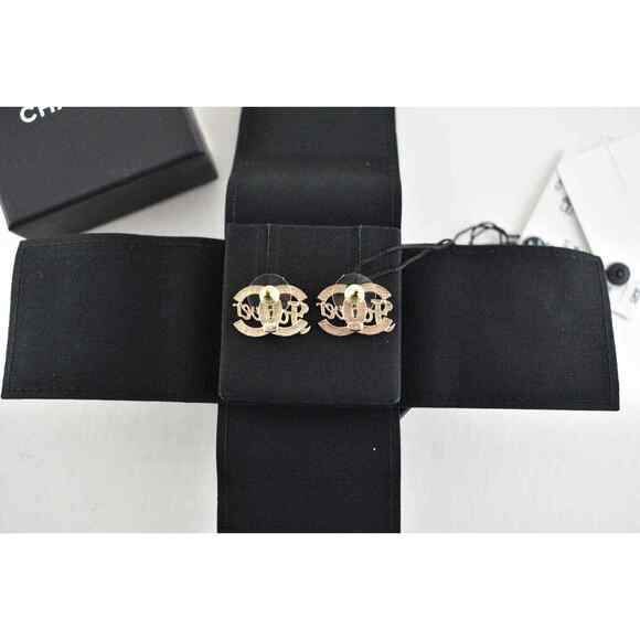 Chanel 21S Gold Crystal Forever CC Logo Large Dangle Statement Stud Earrings - Picture 10 of 12